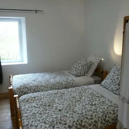 Topaze Nocleg ze śniadaniem