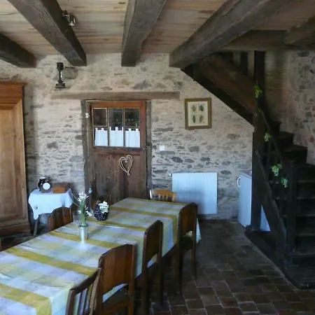 Topaze Chez Le Vigneron